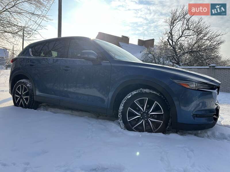 Внедорожник / Кроссовер Mazda CX-5 2017 в Киеве