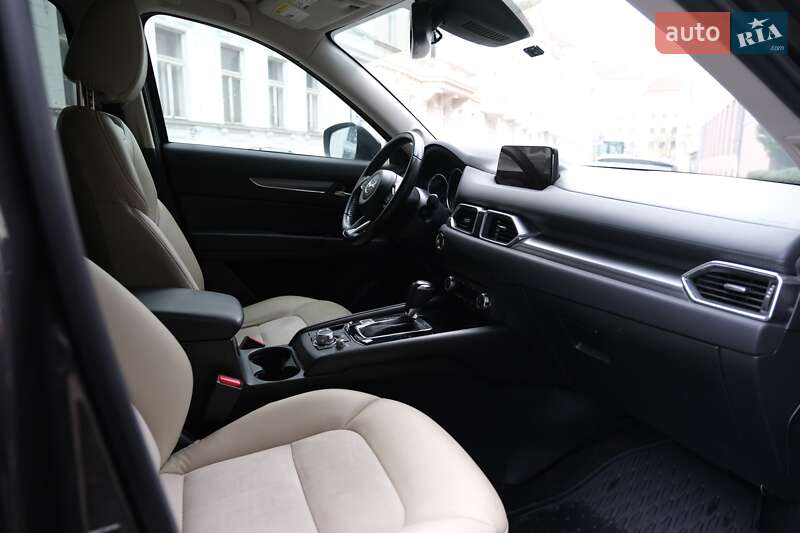 Внедорожник / Кроссовер Mazda CX-5 2017 в Одессе фото 5 Внедорожник / Кроссовер Mazda CX-5 2017 в Одессе
