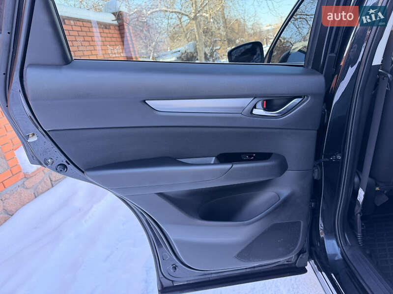 Внедорожник / Кроссовер Mazda CX-5 2018 в Киеве