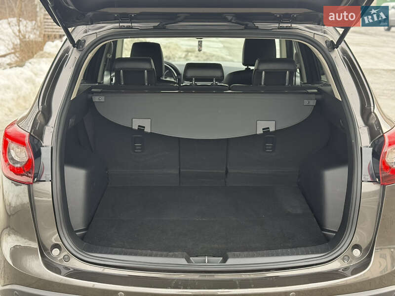 Внедорожник / Кроссовер Mazda CX-5 2016 в Стрые