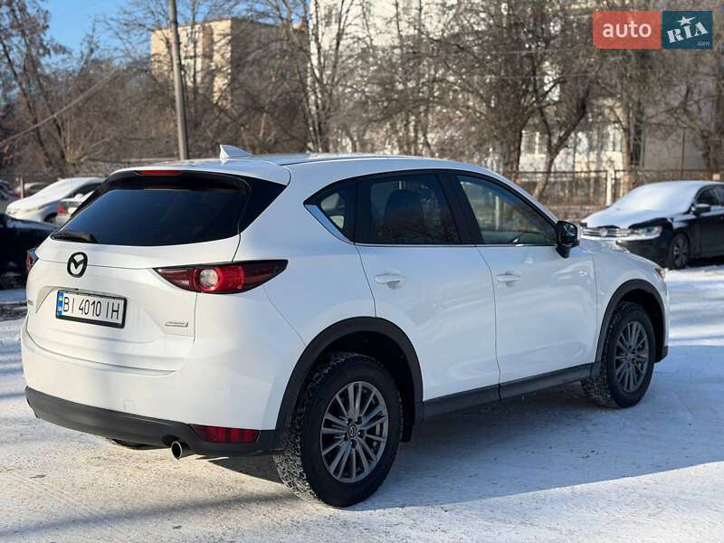 Внедорожник / Кроссовер Mazda CX-5 2017 в Полтаве фото 3 Внедорожник / Кроссовер Mazda CX-5 2017 в Полтаве