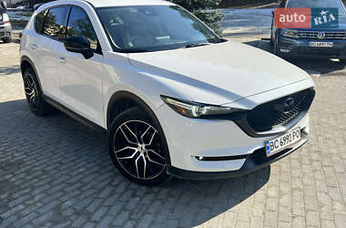 Позашляховик / Кросовер Mazda CX-5 2017 в Новояворівську