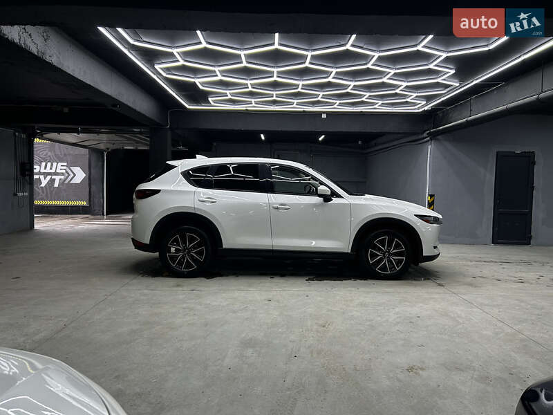 Внедорожник / Кроссовер Mazda CX-5 2018 в Черновцах