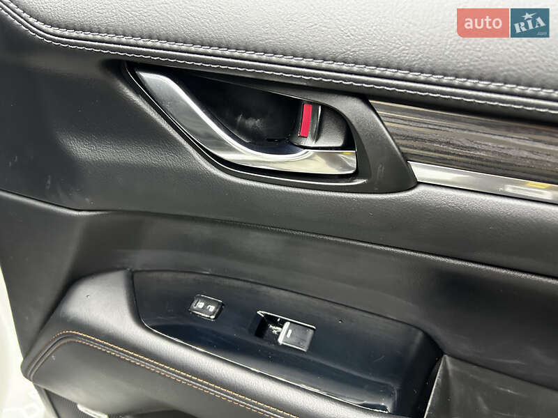 Внедорожник / Кроссовер Mazda CX-5 2018 в Черновцах