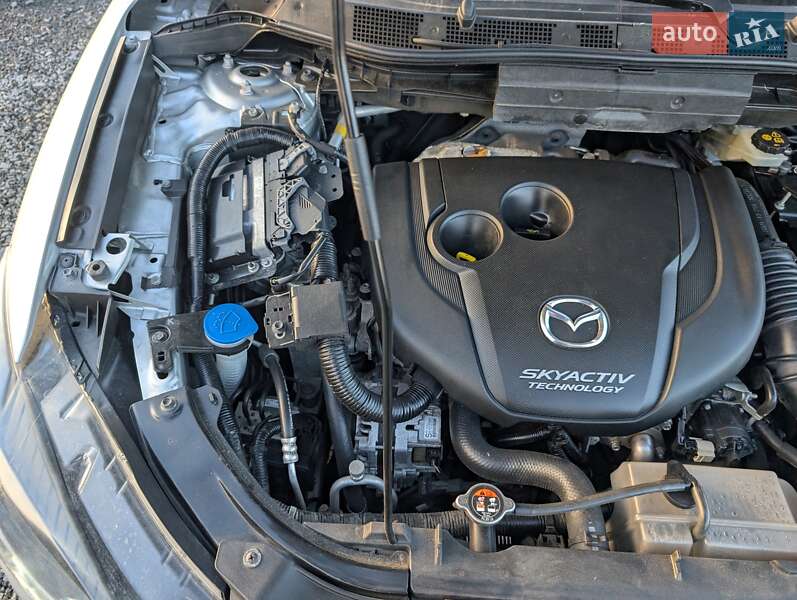 Позашляховик / Кросовер Mazda CX-5 2016 в Рівному