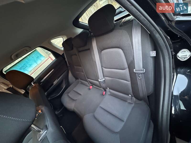 Внедорожник / Кроссовер Mazda CX-5 2017 в Киеве