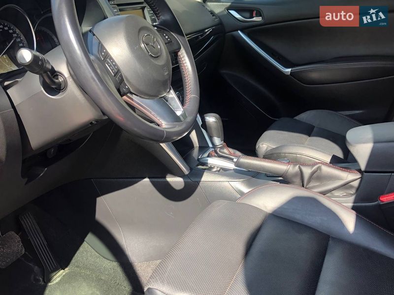 Позашляховик / Кросовер Mazda CX-5 2015 в Рівному