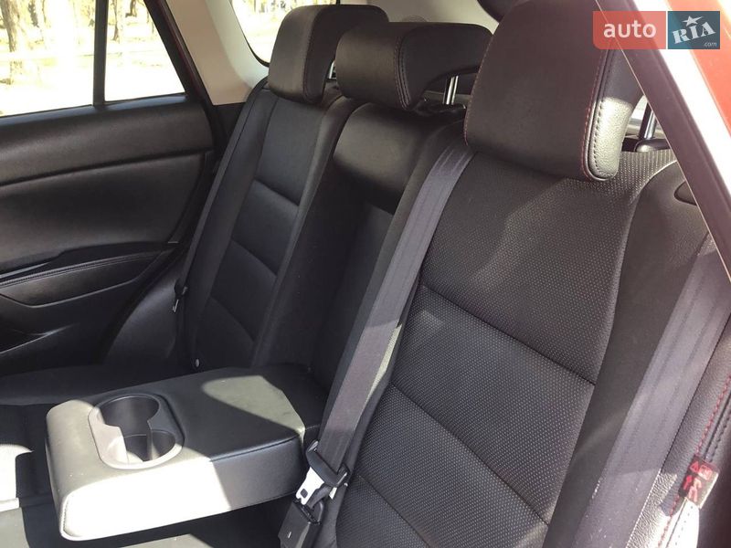 Позашляховик / Кросовер Mazda CX-5 2015 в Рівному