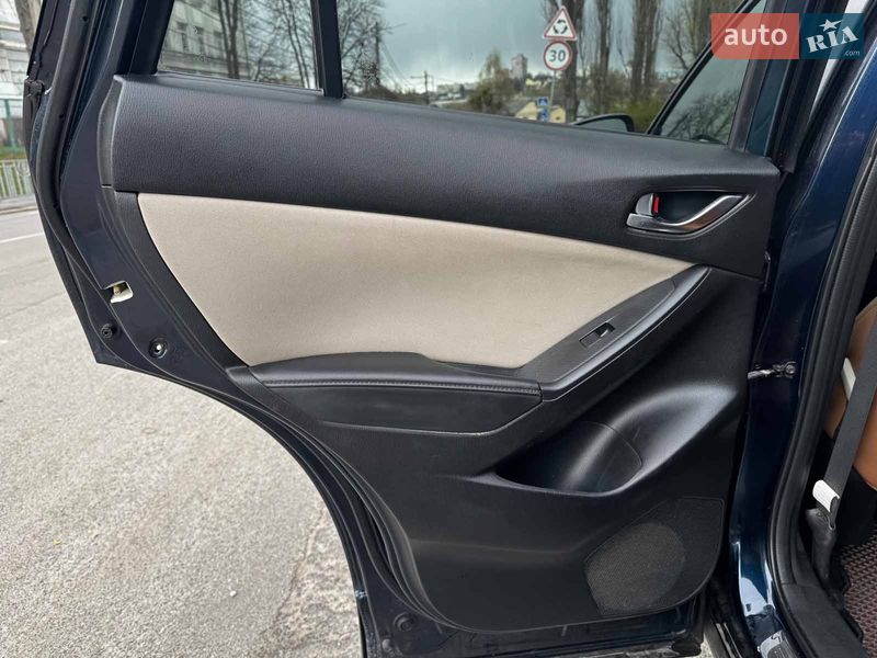 Внедорожник / Кроссовер Mazda CX-5 2016 в Киеве