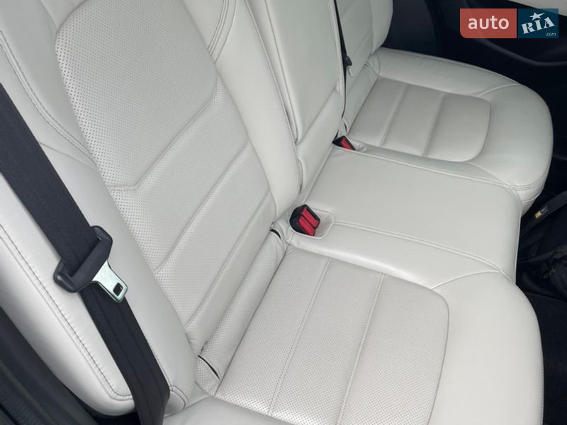 Позашляховик / Кросовер Mazda CX-5 2017 в Києві фото 16 Позашляховик / Кросовер Mazda CX-5 2017 в Києві