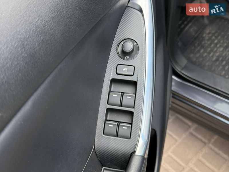 Позашляховик / Кросовер Mazda CX-5 2015 в Кривому Розі фото 12 Позашляховик / Кросовер Mazda CX-5 2015 в Кривому Розі
