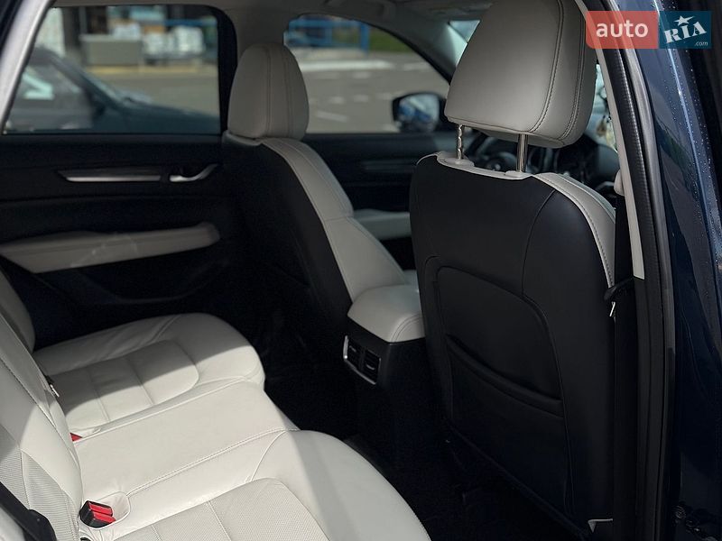 Внедорожник / Кроссовер Mazda CX-5 2017 в Киеве