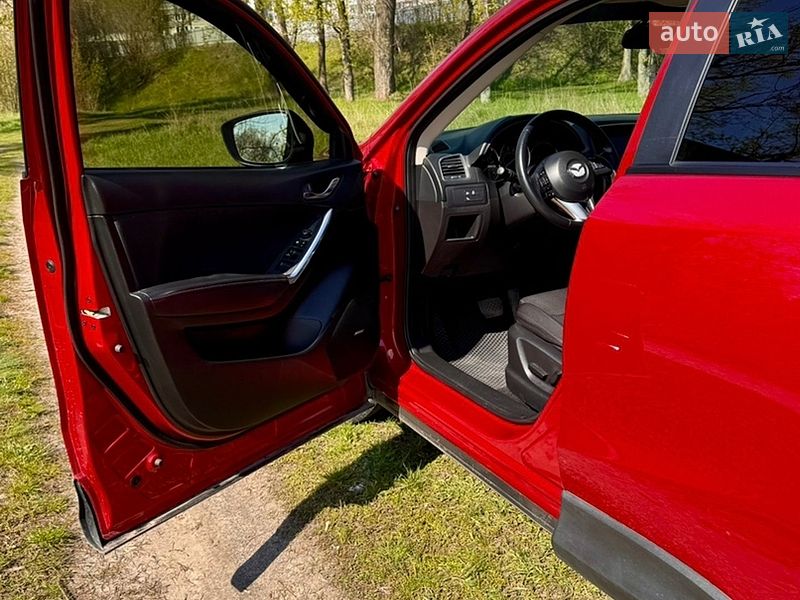 Внедорожник / Кроссовер Mazda CX-5 2016 в Сумах