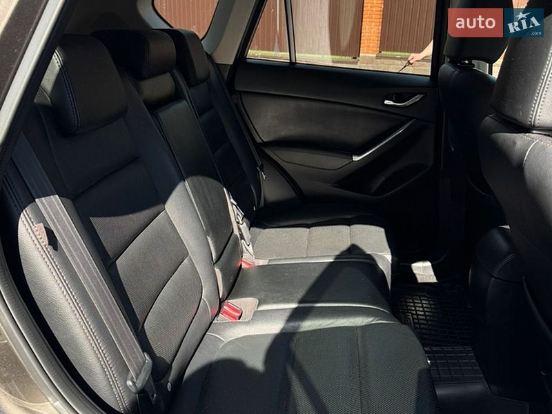 Внедорожник / Кроссовер Mazda CX-5 2016 в Гостомеле
