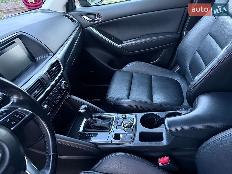 Внедорожник / Кроссовер Mazda CX-5 2015 в Сарнах
