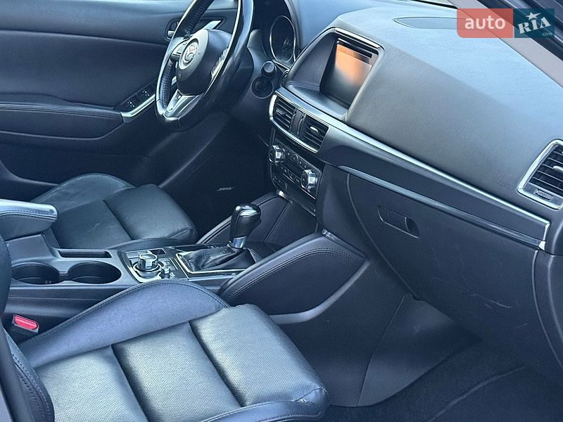 Внедорожник / Кроссовер Mazda CX-5 2015 в Сарнах