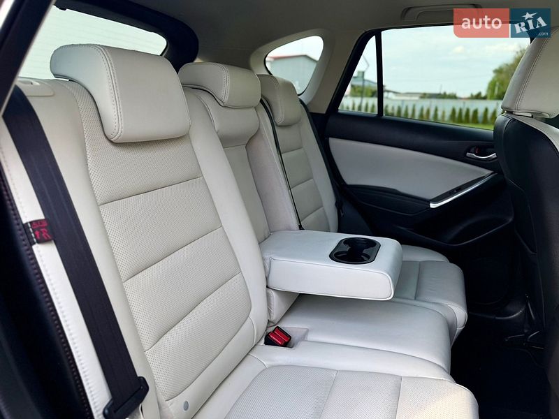 Внедорожник / Кроссовер Mazda CX-5 2016 в Луцке
