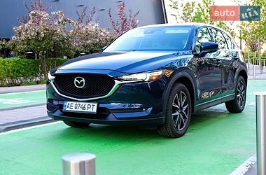 Внедорожник / Кроссовер Mazda CX-5 2017 в Киеве