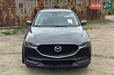 Позашляховик / Кросовер Mazda CX-5 2017 в Львові