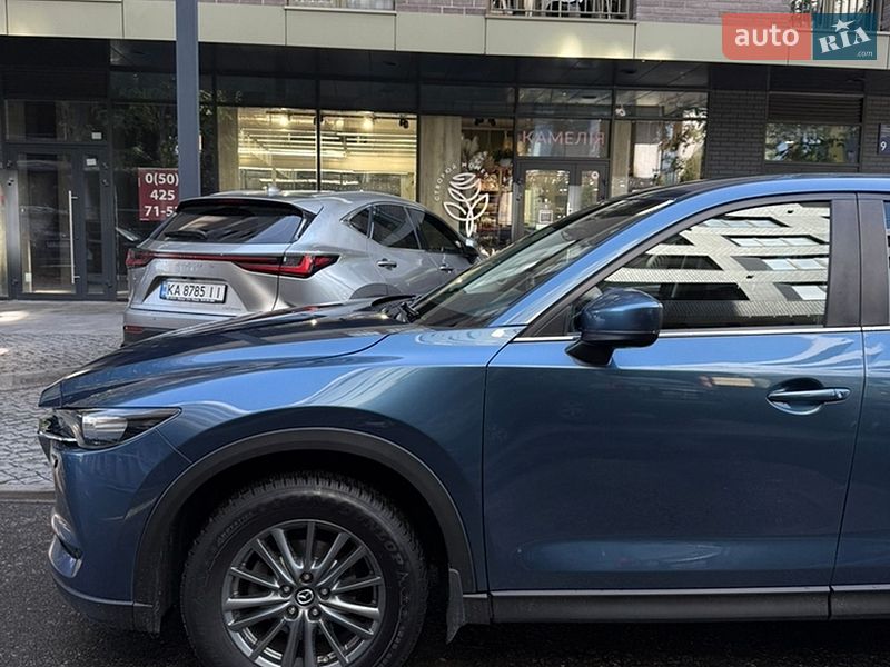 Внедорожник / Кроссовер Mazda CX-5 2017 в Киеве