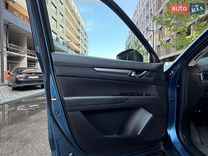 Внедорожник / Кроссовер Mazda CX-5 2017 в Киеве