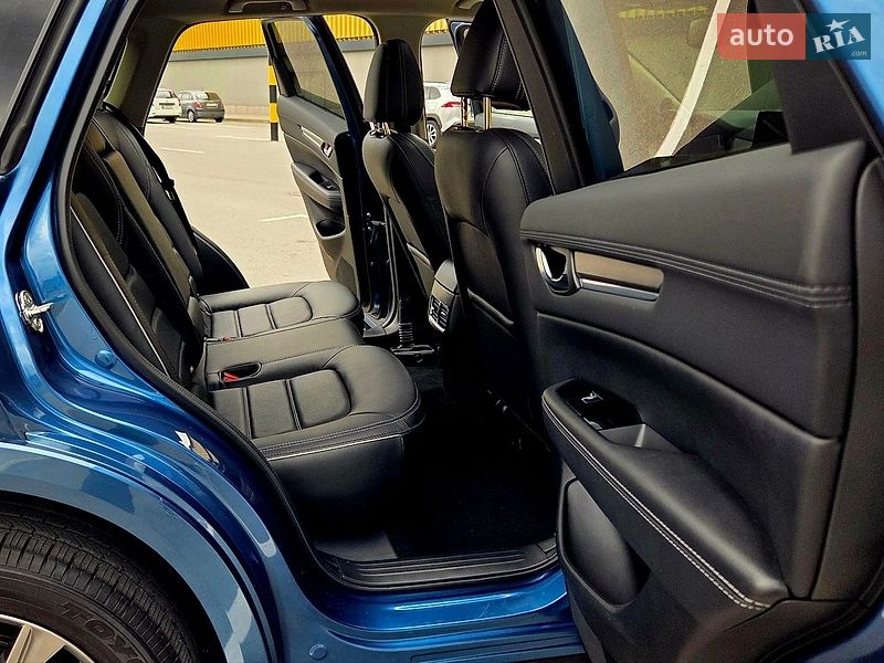 Внедорожник / Кроссовер Mazda CX-5 2024 в Киеве