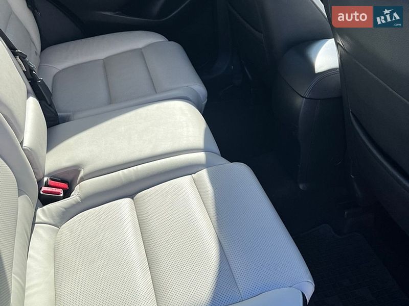 Внедорожник / Кроссовер Mazda CX-5 2016 в Ровно