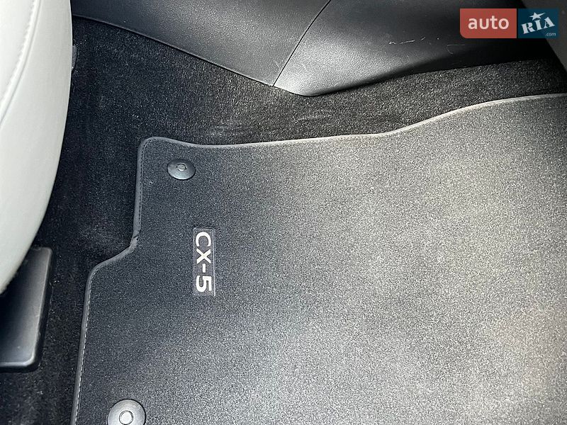 Внедорожник / Кроссовер Mazda CX-5 2020 в Киеве