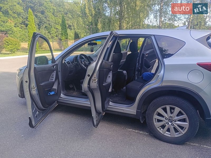 Внедорожник / Кроссовер Mazda CX-5 2016 в Знаменке