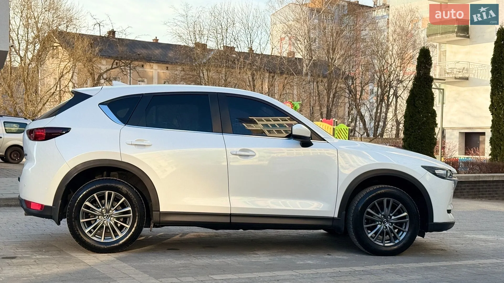 2017 Mazda CX-5 - мініатюра 13