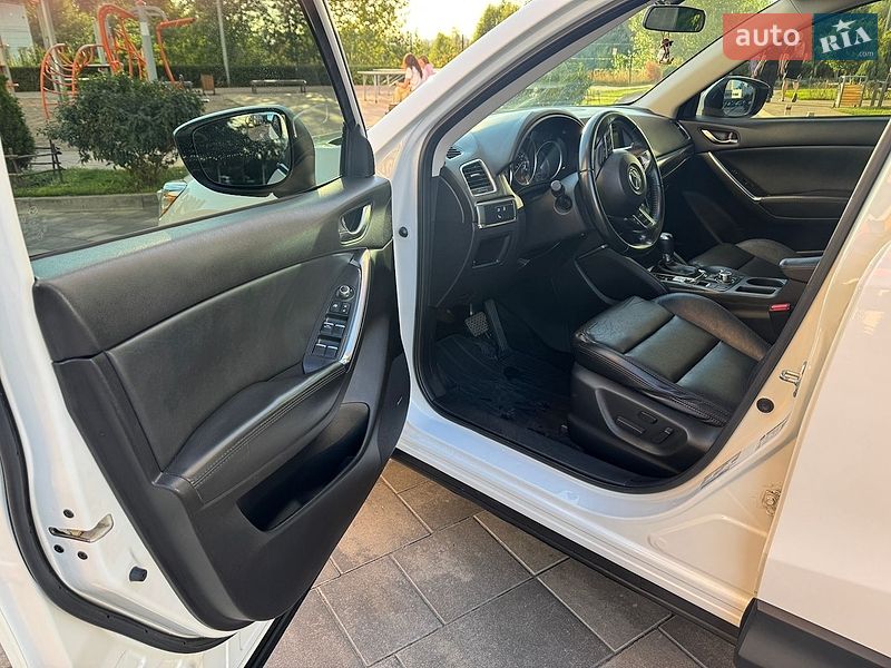 Внедорожник / Кроссовер Mazda CX-5 2016 в Киеве