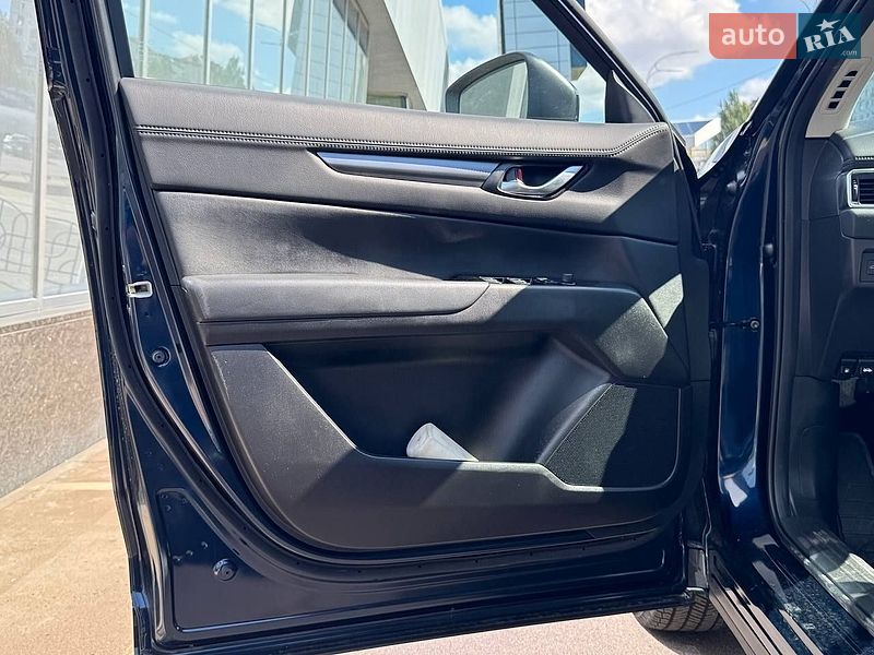 Внедорожник / Кроссовер Mazda CX-5 2025 в Киеве