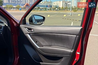 Внедорожник / Кроссовер Mazda CX-5 2017 в Ревном