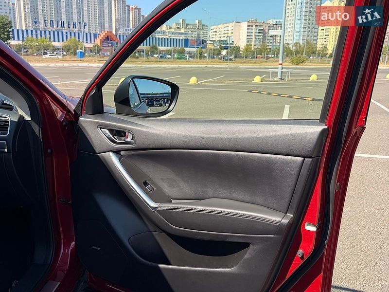 Внедорожник / Кроссовер Mazda CX-5 2017 в Ревном