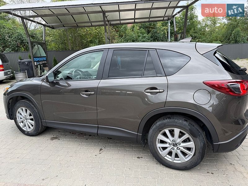 Внедорожник / Кроссовер Mazda CX-5 2016 в Надворной