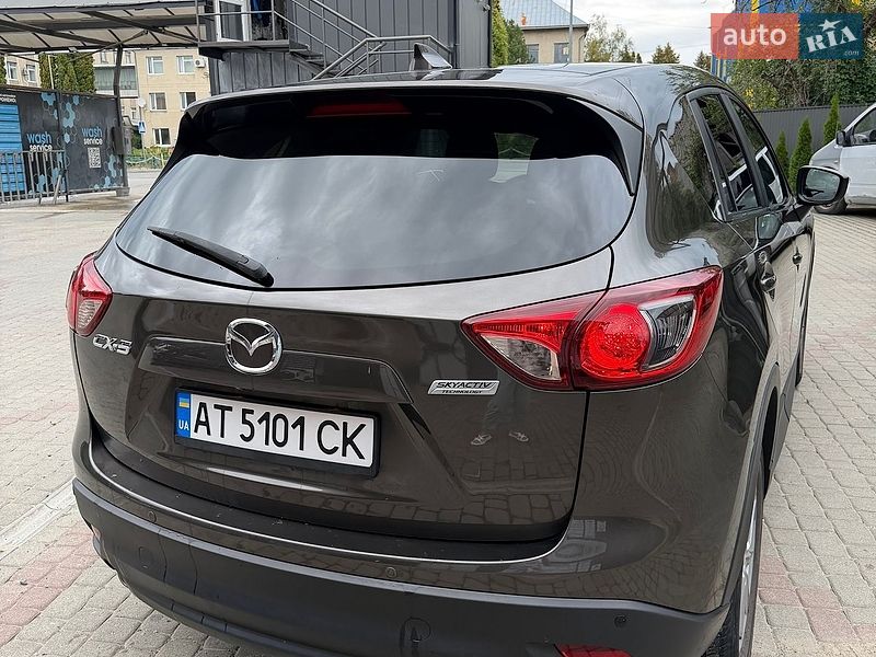 Внедорожник / Кроссовер Mazda CX-5 2016 в Надворной