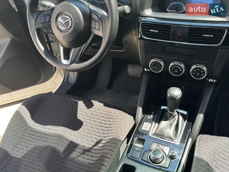 Позашляховик / Кросовер Mazda CX-5 2016 в Львові