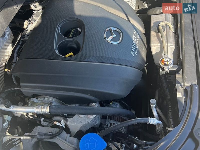 Внедорожник / Кроссовер Mazda CX-5 2018 в Вишневом