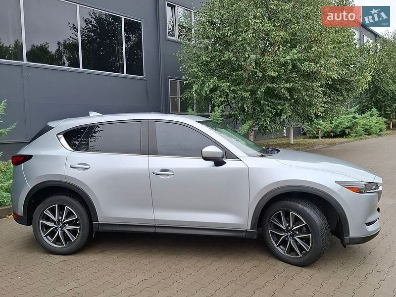 Внедорожник / Кроссовер Mazda CX-5 2017 в Киеве