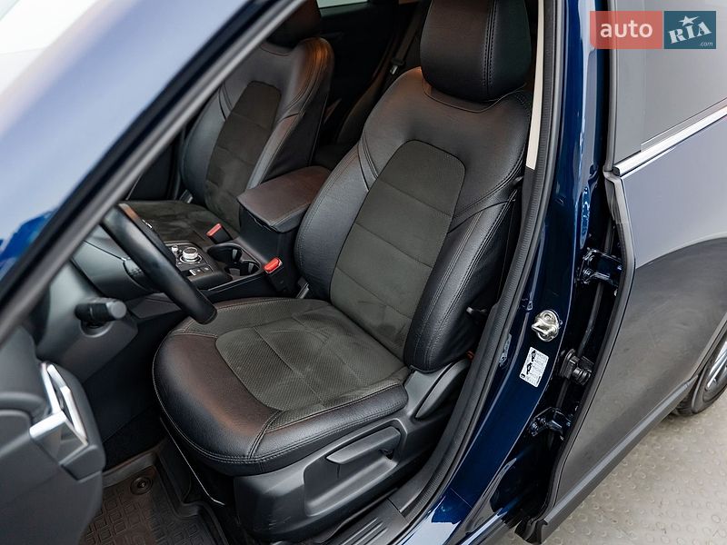 Внедорожник / Кроссовер Mazda CX-5 2019 в Киеве