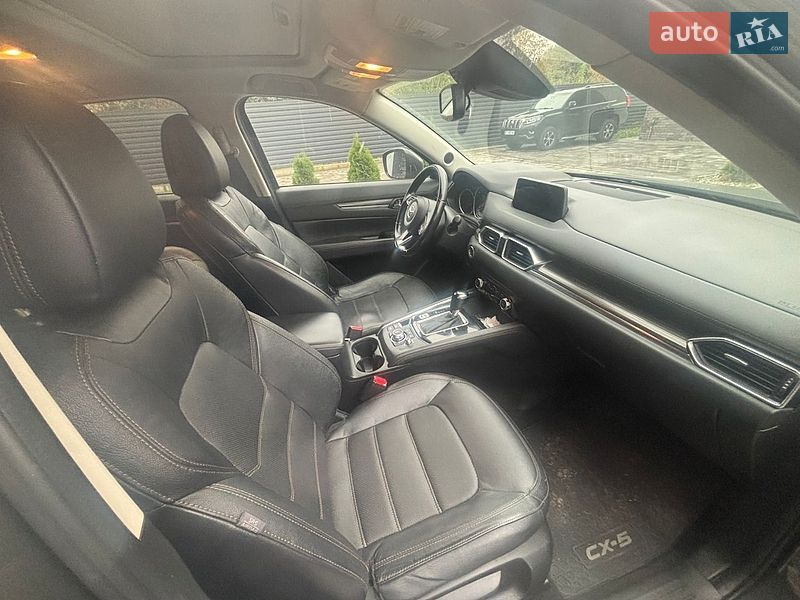 Внедорожник / Кроссовер Mazda CX-5 2017 в Софиевской Борщаговке