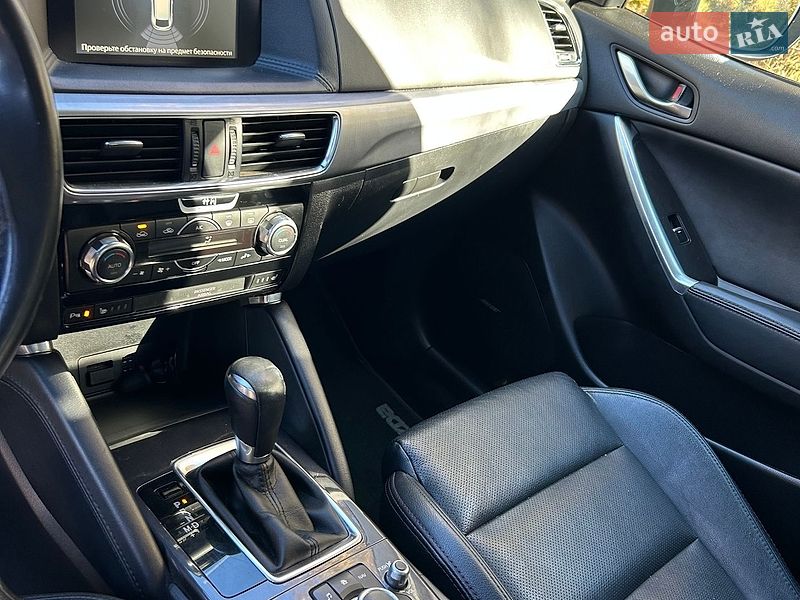 Внедорожник / Кроссовер Mazda CX-5 2016 в Стрые
