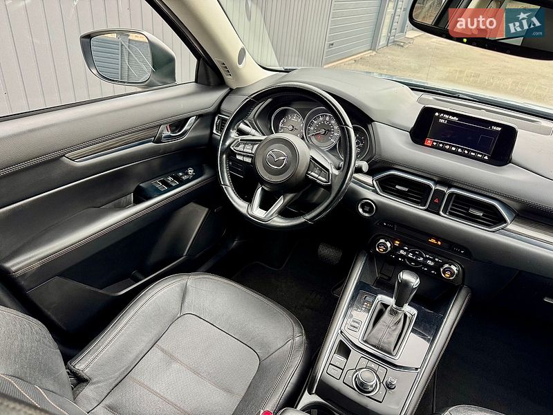 Внедорожник / Кроссовер Mazda CX-5 2017 в Киеве