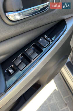 Внедорожник / Кроссовер Mazda CX-7 2011 в 