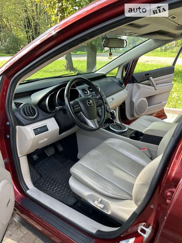 Позашляховик / Кросовер Mazda CX-7 2011 в Києві