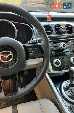 Внедорожник / Кроссовер Mazda CX-7 2009 в 