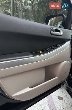 Внедорожник / Кроссовер Mazda CX-7 2009 в 
