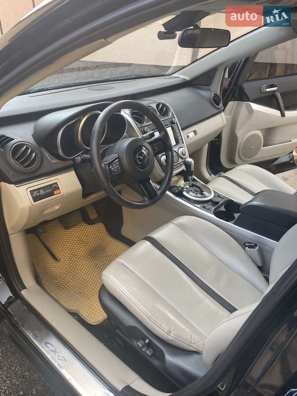 Позашляховик / Кросовер Mazda CX-7 2009 в Чернівцях