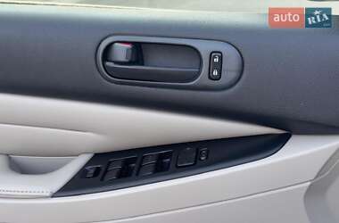 Внедорожник / Кроссовер Mazda CX-7 2011 в 