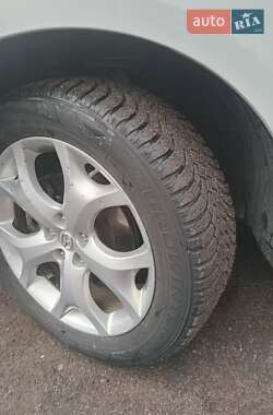 Позашляховик / Кросовер Mazda CX-7 2011 в 